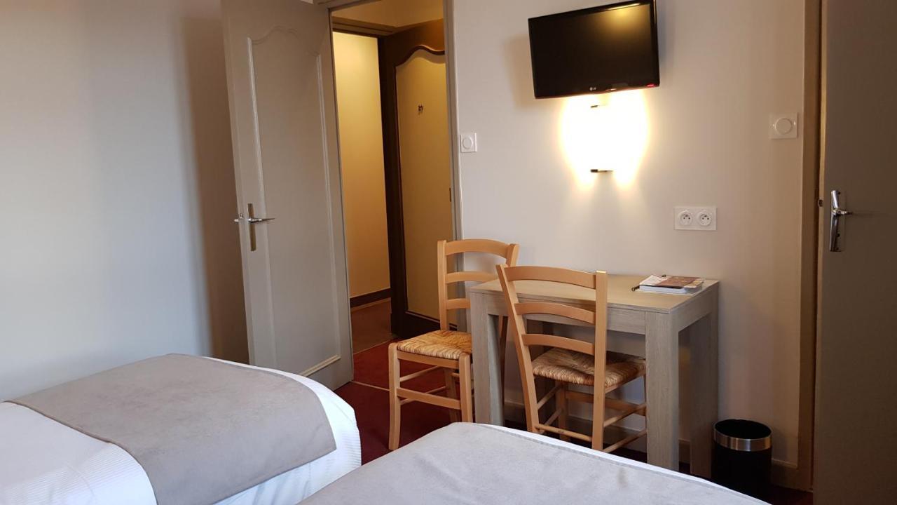 Hostellerie D'Heloise Logis Cluny Exterior photo